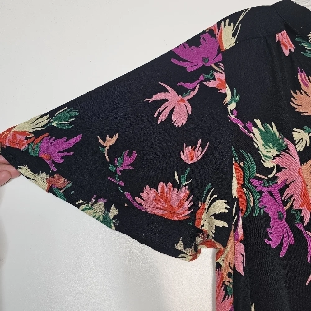 ANTHROPOLOGIE Maeve Black Bella Floral Choker Top Size L